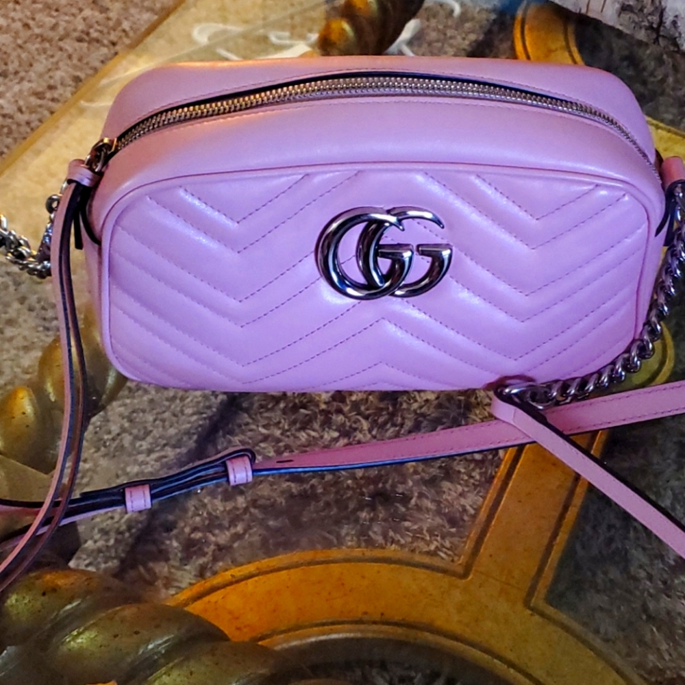 Light pink Gucci marmont